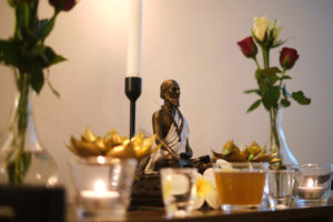 Detailansicht von Spa Dekoration bei AYAY Thai Wellness & Massage