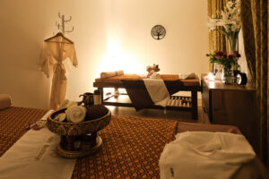 Sauberer und gepflegter Massage Raum bei AYAY Thai Wellness & Massage