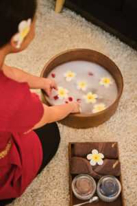 Professionelle Thai Massage Behandlung bei AYAY Thai Wellness & Massage